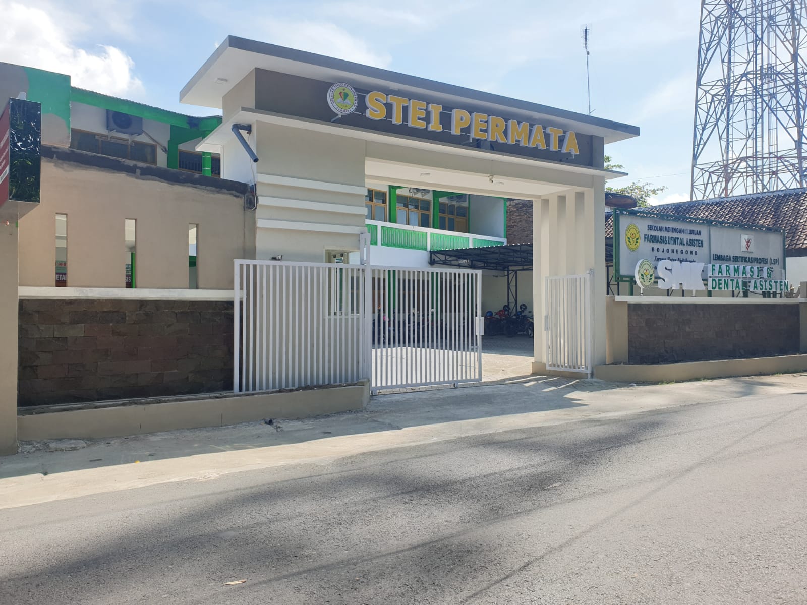 Kampus STEI Permata